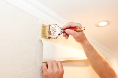 Pose de papier peint à Chomelix — revêtements muraux et toiles de verre